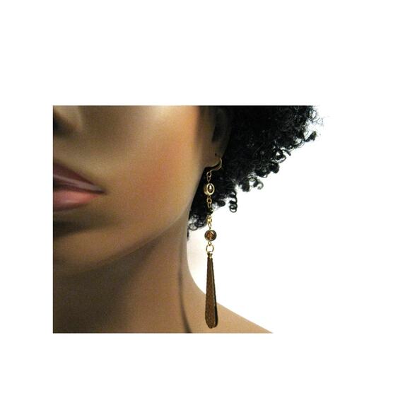 Set of Handcrafted Glass Turquoise Hoops Vintage & Shell beaded Drop Earrings - Picture 9 of 11